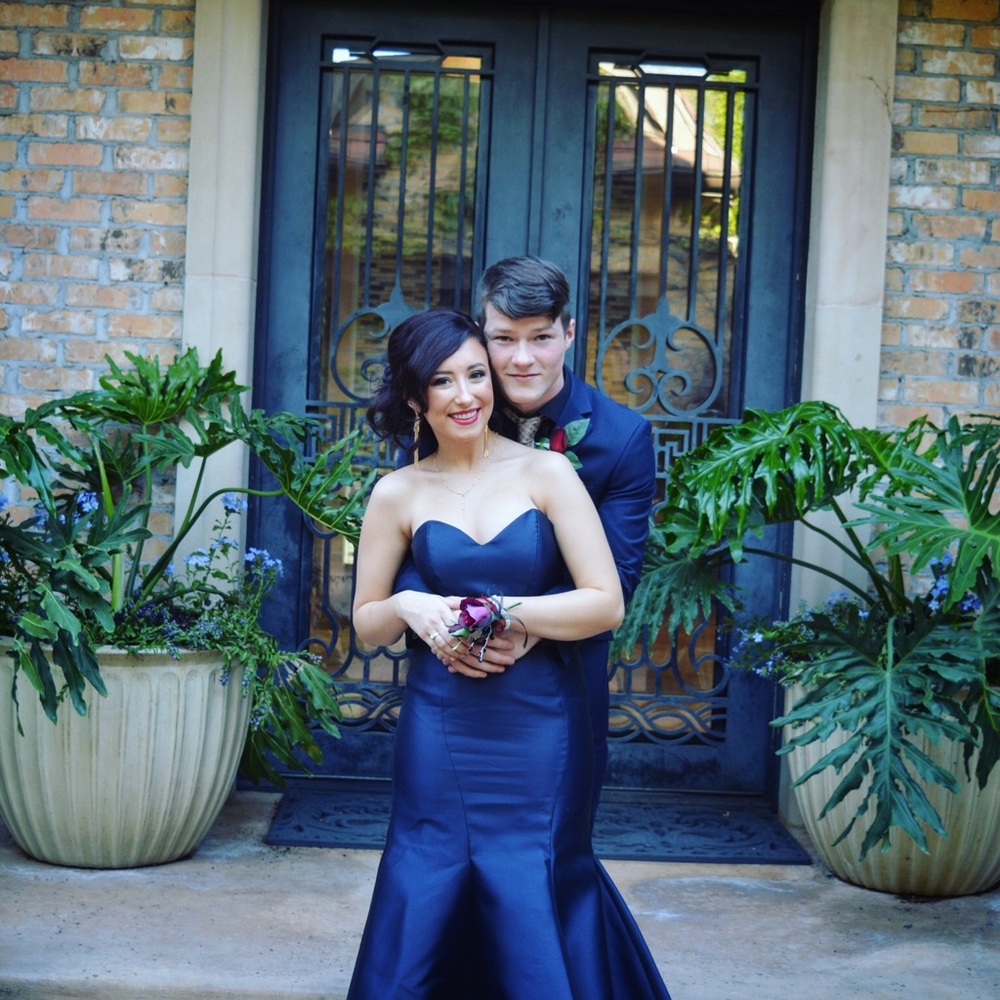 Navy David’s bridal prom dress size 4